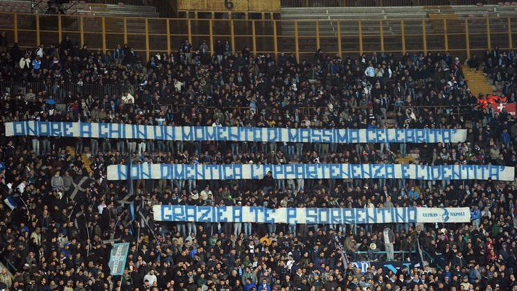 Napoli-Roma-striscioni