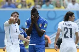 italia-uruguay-balotelli