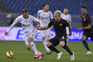 roma-fiorentina-nainggolan