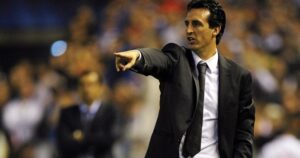 Valencia's coach Unai Emery gestures dur