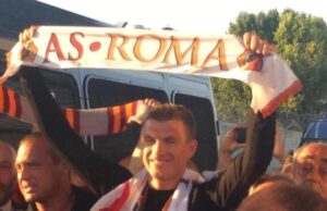 dzeko-sciarpa-roma