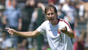 TRENTO, ITALY - JULY 10: AS ROma head coach Rudi Garcia reacts during an AS Roma training sessin on July 10, 2015 in Pinzolo near Trento, Italy. (Photo by Luciano Rossi/AS Roma via Getty Images)