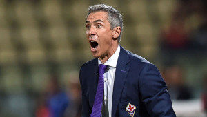 MODENA, ITALY - SEPTEMBER 20: Paulo Sousa head coach of Fiorentina during the Serie A match between Carpi FC and ACF Fiorentina at Alberto Braglia Stadium on September 20, 2015 in Modena, Italy. (Photo by Giuseppe Bellini/Getty Images)