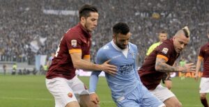 ROMA LAZIO 2014/2015 All'Olimpico ore 15,00 la ROMA di Rudi Garciala incontra la LAZIO di Stefano PIOPLI nel tradizionale DERBY CAPITOLINO diciottesima giornata del Campionato di Serie "A" 2014/2015 ANDERSON CONTRO NAINGGOLAN E MANOLAS (fotoTedeschi)