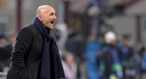 Foto Fabio Ferrari - LaPresse 04 12 2012 Milano ( Italia ) Milan vs Zenit San Pietroburgo - Champions League 2012-2013 - Stadio Giuseppe Meazza di Milano. Nella foto:Spalletti photo Fabio Ferrari - LaPresse 04 12 2012 Milan ( Italia ) Milan vs Zenit San Pietroburgo - Champions League 2012-2013 - Stadio Giuseppe Meazza di Milano. on the picture:Spalletti