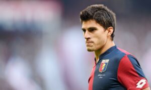 GENOA, ITALY - NOVEMBER 01: Diego Perotti of Genoa in action during the Serie A match between Genoa CFC and SSC Napoli at Stadio Luigi Ferraris on November 1, 2015 in Genoa, Italy. (Photo by Francesco Pecoraro/Getty Images)