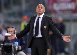 AS Roma coach Luciano Spalletti reacts during his team's Champions League Group A match against CFR Cluj on September 16, 2008 in Roma. AFP PHOTO / NICO CASAMASSIMA (Photo credit should read NICO CASAMASSIMA/AFP/Getty Images)