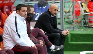 Roma's head coach Luciano Spalletti before the Italian Serie A soccer match As Roma vs Hellas Verona at Olimpico stadium in Rome, 17 January 2016. ANSA/ ALESSANDRO DI MEO