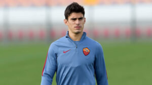 ROME, ITALY - FEBRUARY 01: AS Roma player Diego Perotti during a training session on February 1, 2016 in Rome, Italy. (Photo by Luciano Rossi/AS Roma via Getty Images)
