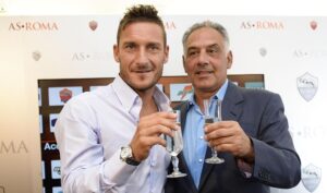 Soccer: Totti announces two-year Roma contract extension