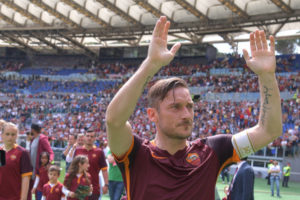 Foto Alfredo Falcone - LaPresse 08/05/2016 Roma ( Italia) Sport Calcio Roma - Chievo Verona Campionato di Calcio Serie A Tim 2015 2016 - Stadio Olimpico di Roma Nella foto:totti Photo Alfredo Falcone - LaPresse 08/05/2016 Roma (Italy) Sport Soccer Roma - Chievo Verona Italian Football Championship League A Tim 2015 2016 - Olimpico Stadium of Roma In the pic:totti