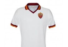 Roma, ecco la seconda maglia (FOTO)