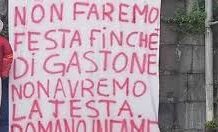 Napoli, manichino romanista impiccato e minacce di morte contro “Gastone”