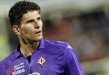 Sky Sport: “Si valuta lo scambio Destro-Gomez”
