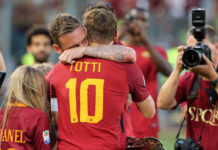 Totti saluta De Rossi: “Oggi è un giorno triste. Resterai per sempre il mio fratello di campo”