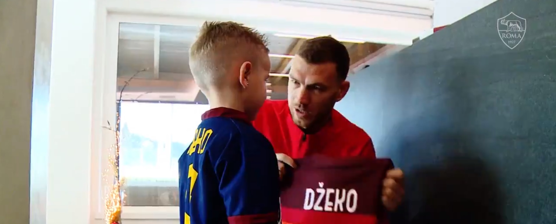Dzeko incontra a Trigoria il piccolo David (VIDEO) | Giallorossi.net,  notizie esclusive, news e calciomercato