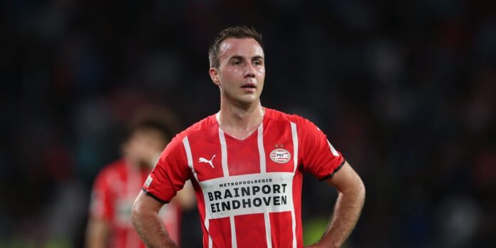 PSV Eindhoven v SL Benfica - UEFA Champions League: Play-Offs Leg Two