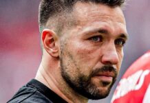 Ufficiale: Farioli lascia l’Ajax. Il club: “Decisione sua, è una grande perdita”. L’allenatore: “Visioni diverse con la dirigenza”