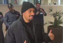 LIVE! Malen è arrivato a Roma accolto da una cinquantina di tifosi. Domani le visite mediche e le firme (VIDEO)